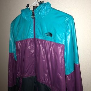 RARE NORTH FACE WOMENS FLURRY WIND JACKET 🌬